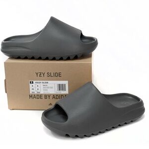 Adidas Yeezy Slide in Charcoal